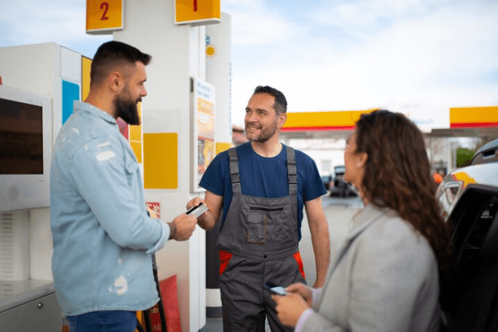 Hacer descuentos a clientes con la tarjeta de fidelización propia puede suponer despido